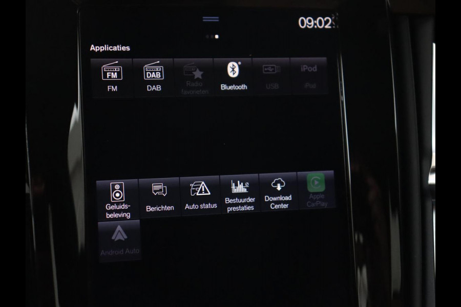 Volvo V90 Cross Country 2.0 T5 AWD | Leder | Trekhaak | Stoelverwarming | Adaptive cruise | Camera | Carplay | 19'' | Navigatie | DAB | Digital Cockpit