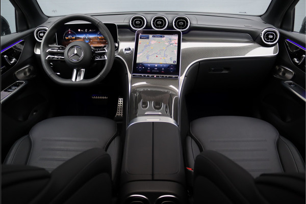 Mercedes-Benz GLC Coupé 300e 4MATIC Premium AMG Line | Distronic+ | Burmester | Memory | Trekhaak | Panoramadak | Surround Camera | Keyless Go | Digital Light | Rijassistentiepakket+ |