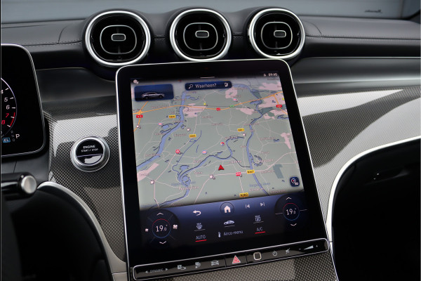 Mercedes-Benz GLC Coupé 300e 4MATIC Premium AMG Line | Distronic+ | Burmester | Memory | Trekhaak | Panoramadak | Surround Camera | Keyless Go | Digital Light | Rijassistentiepakket+ |