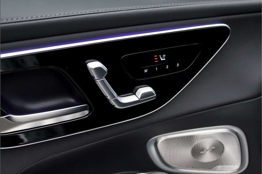 Mercedes-Benz GLC Coupé 300e 4MATIC Premium AMG Line | Distronic+ | Burmester | Memory | Trekhaak | Panoramadak | Surround Camera | Keyless Go | Digital Light | Rijassistentiepakket+ |