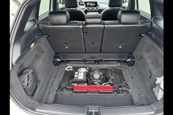 Mercedes-Benz B-Klasse 200 AMG Night pakket Premium Plus Camera Cruise Clima Elektrische a-klep Led