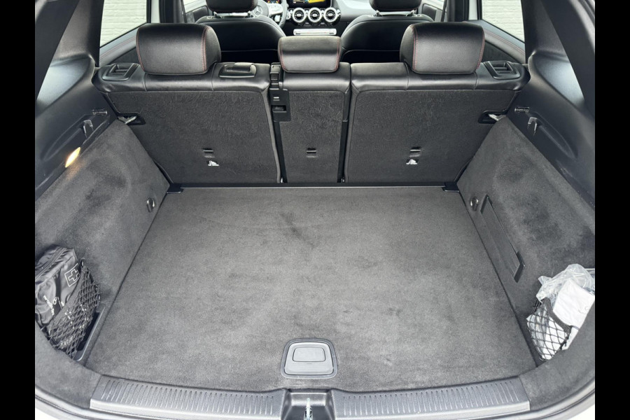 Mercedes-Benz B-Klasse 200 AMG Night pakket Premium Plus Camera Cruise Clima Elektrische a-klep Led