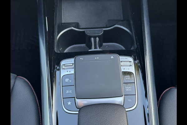 Mercedes-Benz B-Klasse 200 AMG Night pakket Premium Plus Camera Cruise Clima Elektrische a-klep Led