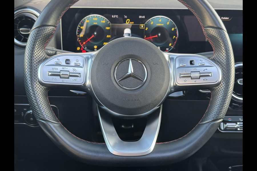 Mercedes-Benz B-Klasse 200 AMG Night pakket Premium Plus Camera Cruise Clima Elektrische a-klep Led