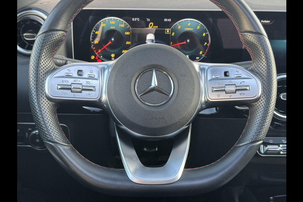Mercedes-Benz B-Klasse 200 AMG Night pakket Premium Plus Camera Cruise Clima Elektrische a-klep Led