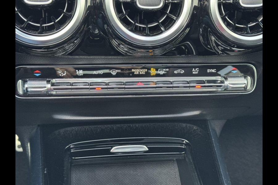 Mercedes-Benz B-Klasse 200 AMG Night pakket Premium Plus Camera Cruise Clima Elektrische a-klep Led
