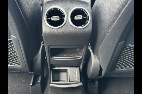 Mercedes-Benz B-Klasse 200 AMG Night pakket Premium Plus Camera Cruise Clima Elektrische a-klep Led