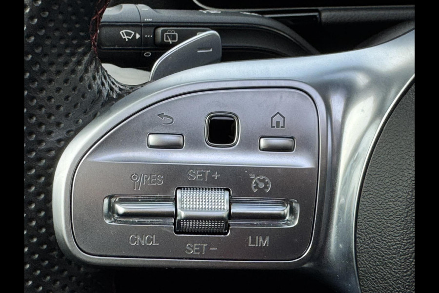 Mercedes-Benz B-Klasse 200 AMG Night pakket Premium Plus Camera Cruise Clima Elektrische a-klep Led