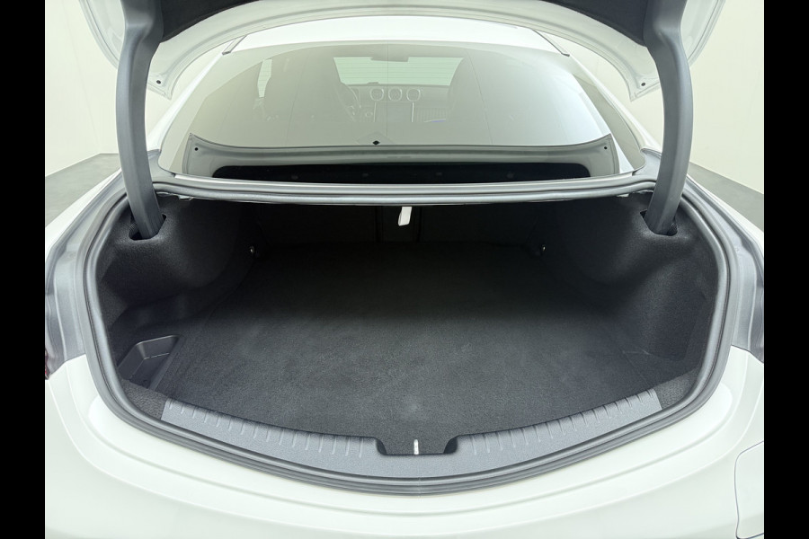 Mercedes-Benz CLE Coupé 300 e AMG Line | Pano Night Camera