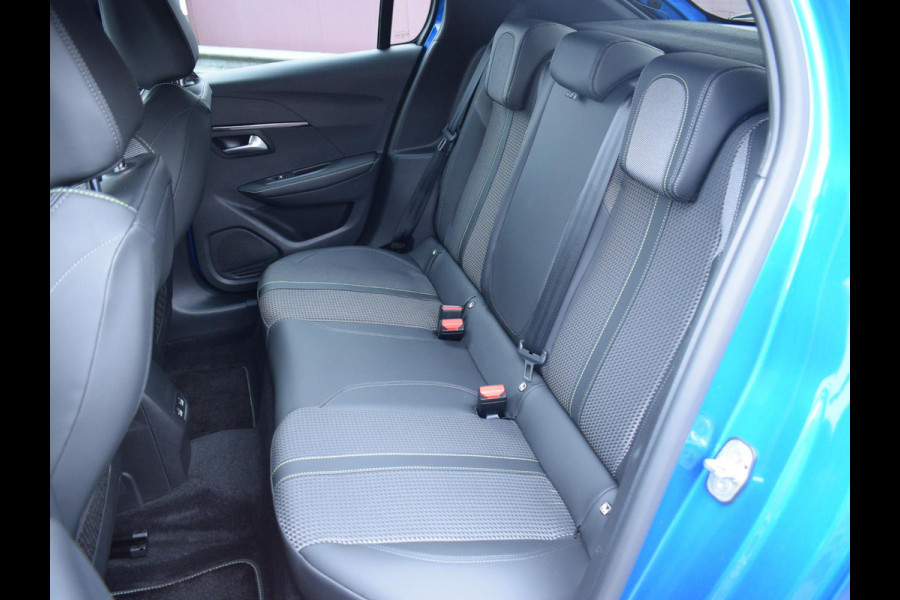 Peugeot e-208 EV GT 50 kWh ACHTERUITRIJCAMERA MET SENSOREN | NAVI & CARPLAY | E.C.C. |