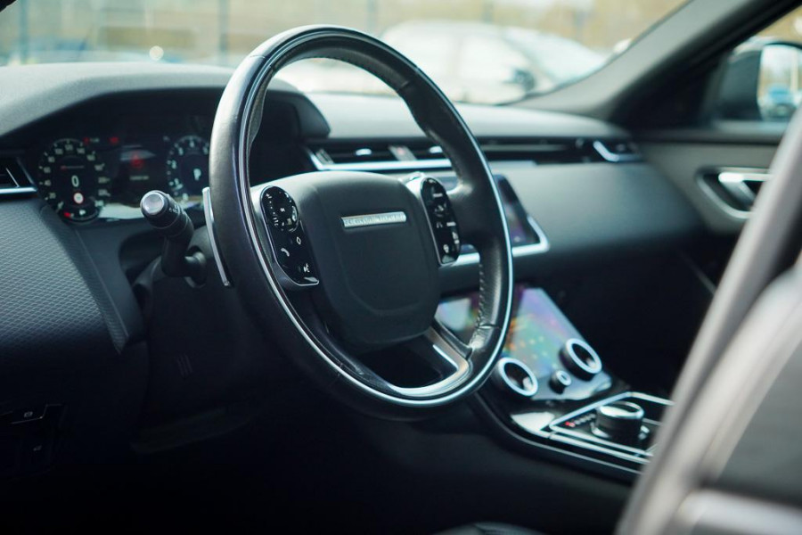Land Rover Range Rover Velar 2.0 I4 Turbo AWD R-Dynamic SE / Pano / Meridian Surround / Leder / Trekhaak