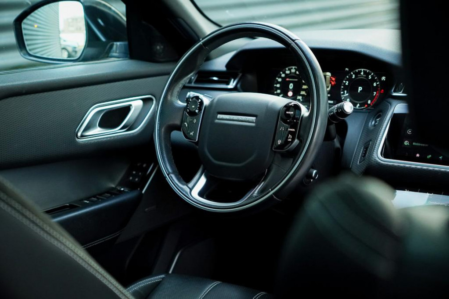 Land Rover Range Rover Velar 2.0 I4 Turbo AWD R-Dynamic SE / Pano / Meridian Surround / Leder / Trekhaak