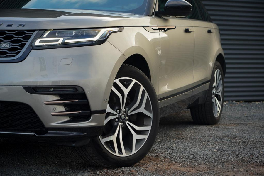 Land Rover Range Rover Velar 2.0 I4 Turbo AWD R-Dynamic SE / Pano / Meridian Surround / Leder / Trekhaak