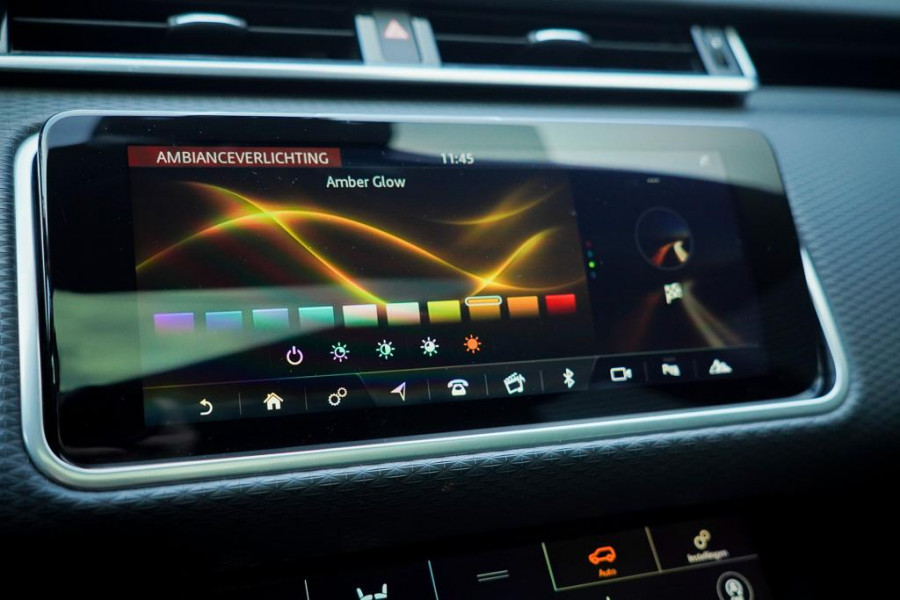 Land Rover Range Rover Velar 2.0 I4 Turbo AWD R-Dynamic SE / Pano / Meridian Surround / Leder / Trekhaak