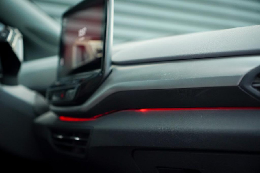 Volkswagen ID.4 1st 77KwH / Pano / Massage / Stoelverwarming / Incl BTW