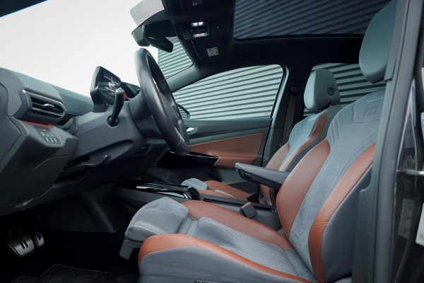Volkswagen ID.4 1st 77KwH / Pano / Massage / Stoelverwarming / Incl BTW