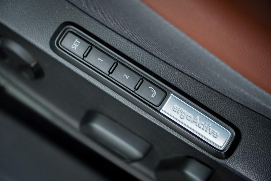 Volkswagen ID.4 1st 77KwH / Pano / Massage / Stoelverwarming / Incl BTW