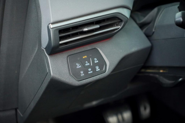 Volkswagen ID.4 1st 77KwH / Pano / Massage / Stoelverwarming / Incl BTW