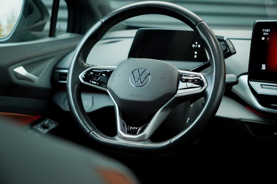 Volkswagen ID.4 1st 77KwH / Pano / Massage / Stoelverwarming / Incl BTW