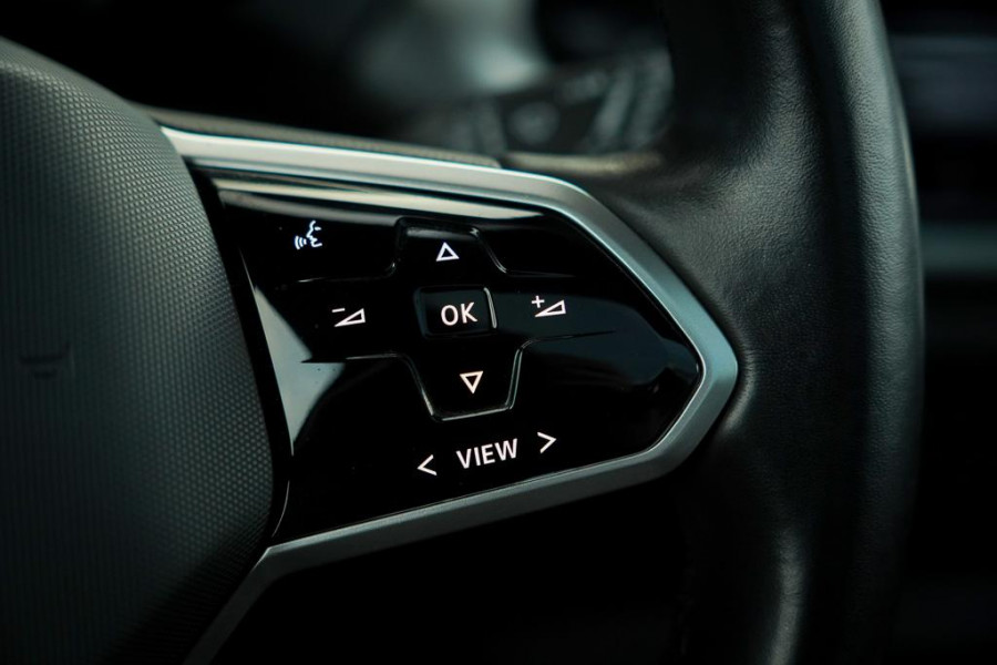 Volkswagen ID.4 1st 77KwH / Pano / Massage / Stoelverwarming / Incl BTW