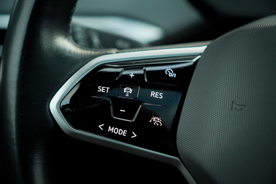 Volkswagen ID.4 1st 77KwH / Pano / Massage / Stoelverwarming / Incl BTW