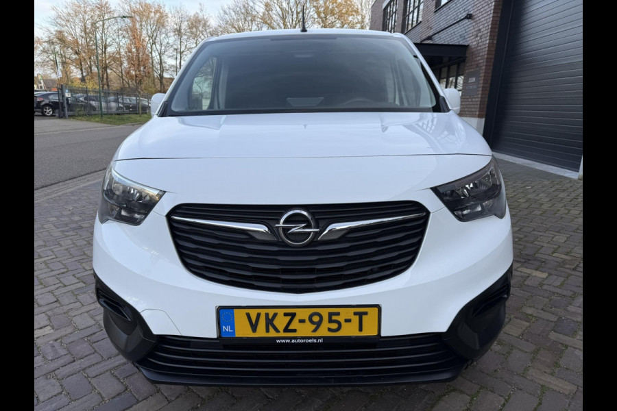 Opel Combo 1.5D L1H1 / Navigatie + Apple CarPlay-Android / ALL-Season banden / Laadruimte Betimmering Vloer + Wanden / PDC