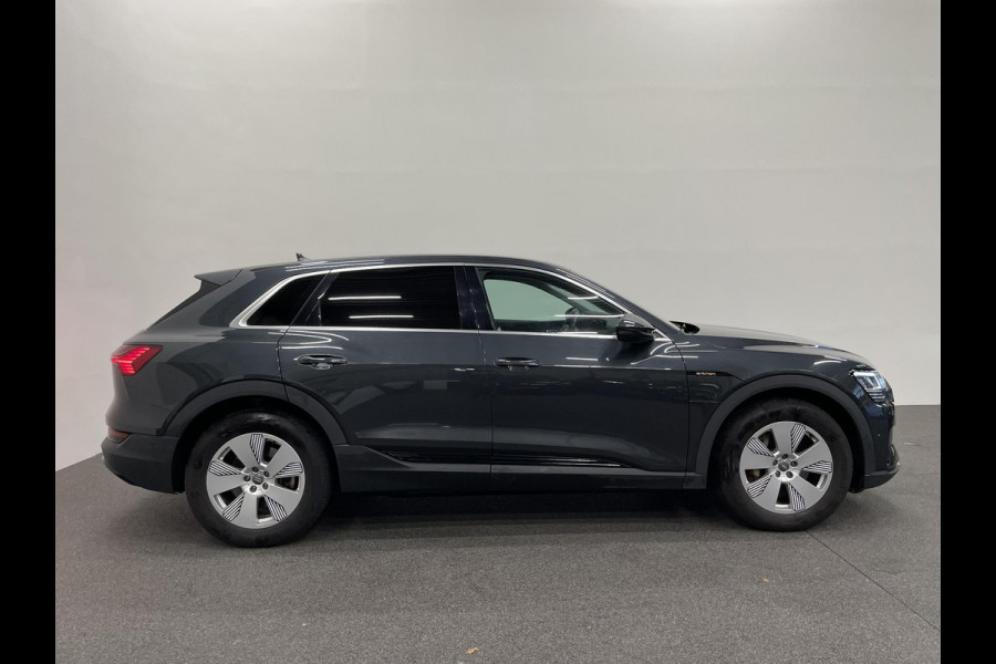 Audi e-tron 50 Quattro Edition 71 kWh Airco ECC Navi Cruise Control 19"LM Velgen PDC voor en achter Full LED Virtual Cockpit
