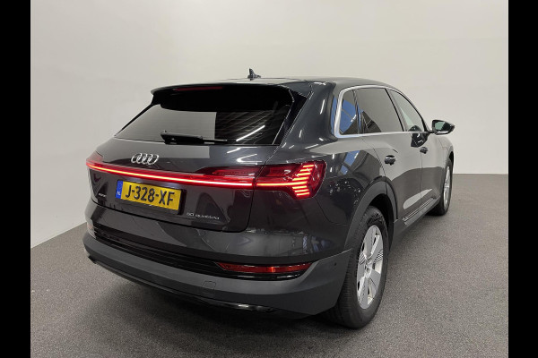 Audi e-tron 50 Quattro Edition 71 kWh Airco ECC Navi Cruise Control 19"LM Velgen PDC voor en achter Full LED Virtual Cockpit