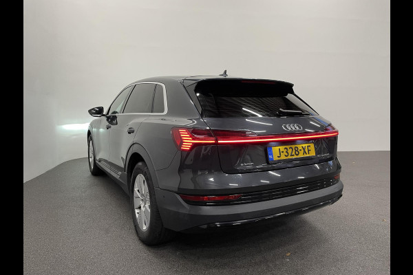 Audi e-tron 50 Quattro Edition 71 kWh Airco ECC Navi Cruise Control 19"LM Velgen PDC voor en achter Full LED Virtual Cockpit