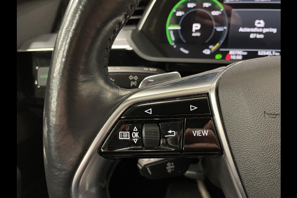Audi e-tron 50 Quattro Edition 71 kWh Airco ECC Navi Cruise Control 19"LM Velgen PDC voor en achter Full LED Virtual Cockpit