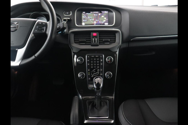 Volvo V40 1.5 T2 Polar+ | Automaat | Stoelverwarming | Full LED | Navigatie | Parkeerhulp | Climate control | Bluetooth | Cruise control