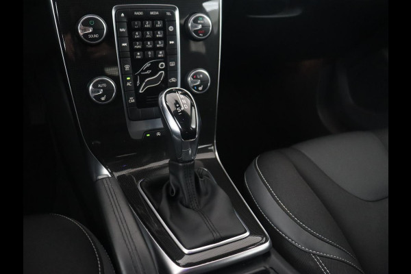 Volvo V40 1.5 T2 Polar+ | Automaat | Stoelverwarming | Full LED | Navigatie | Parkeerhulp | Climate control | Bluetooth | Cruise control