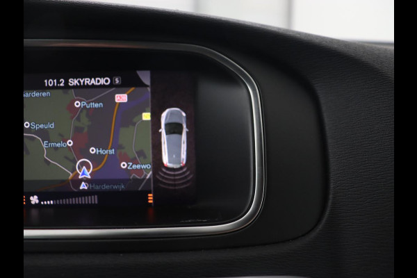 Volvo V40 1.5 T2 Polar+ | Automaat | Stoelverwarming | Full LED | Navigatie | Parkeerhulp | Climate control | Bluetooth | Cruise control