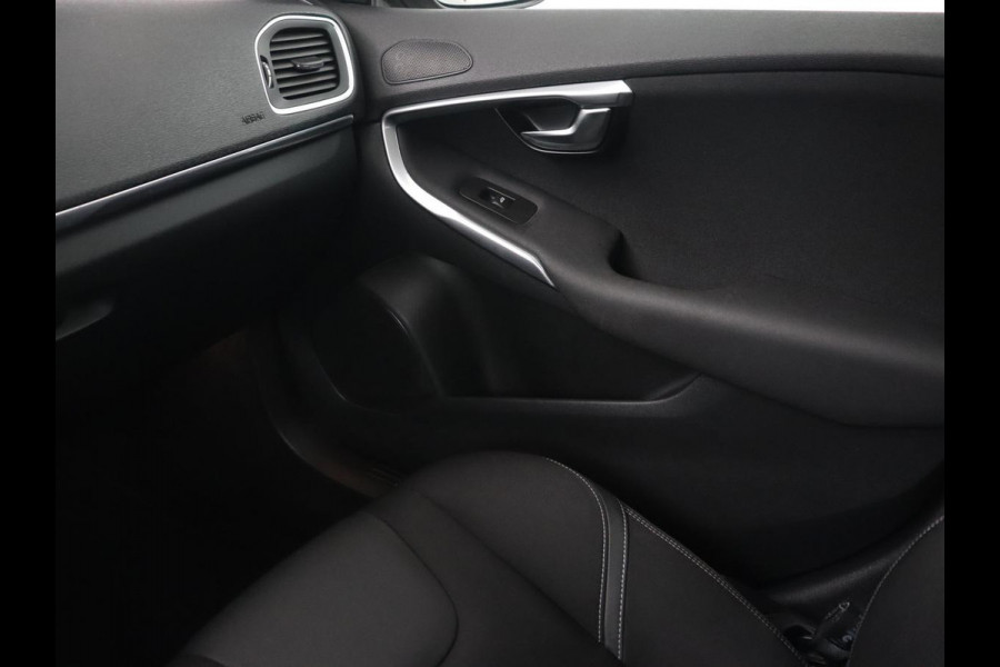 Volvo V40 1.5 T2 Polar+ | Automaat | Stoelverwarming | Full LED | Navigatie | Parkeerhulp | Climate control | Bluetooth | Cruise control