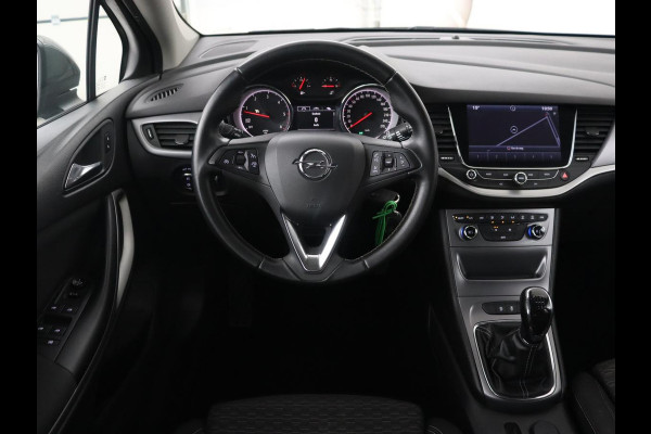 Opel Astra 1.6 CDTI Online Edition | Trekhaak | Carplay | Navigatie | Climate control | Comfortstoelen | 18'' | Parkeerhulp | Cruise control | Bluetooth
