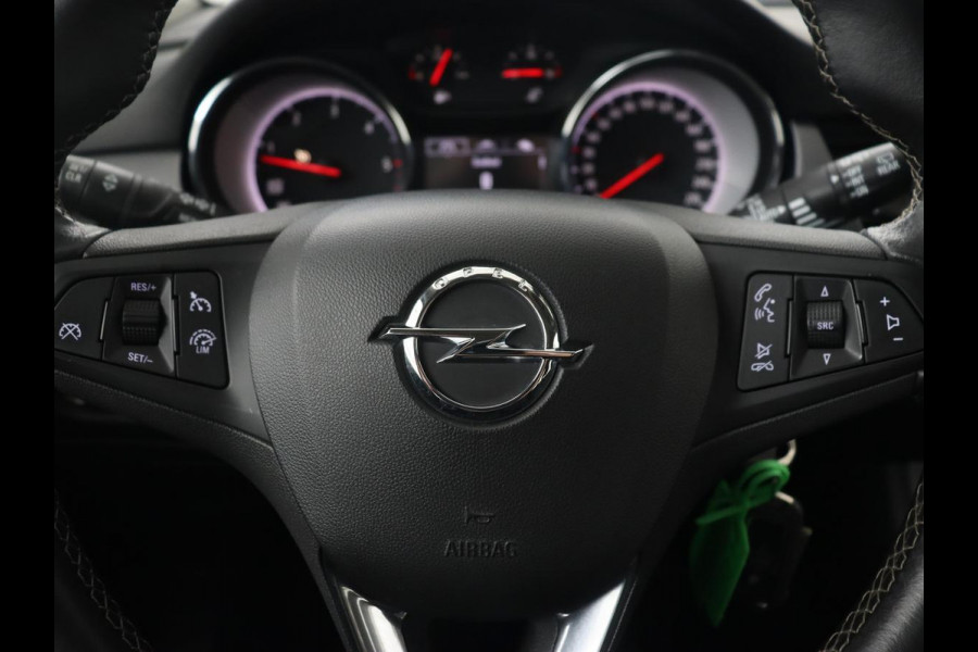 Opel Astra 1.6 CDTI Online Edition | Trekhaak | Carplay | Navigatie | Climate control | Comfortstoelen | 18'' | Parkeerhulp | Cruise control | Bluetooth