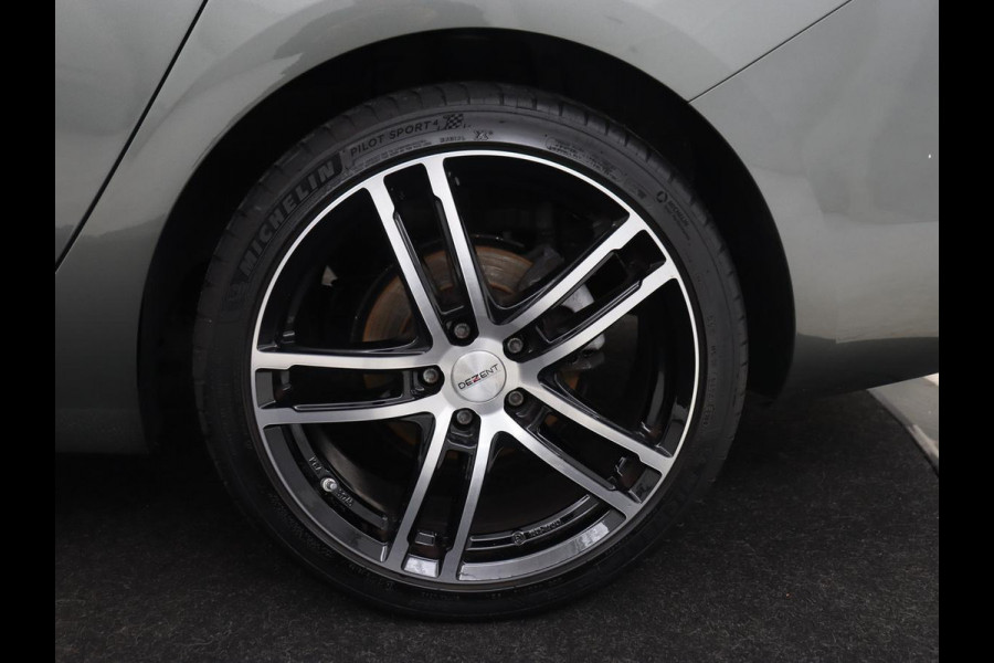 Opel Astra 1.6 CDTI Online Edition | Trekhaak | Carplay | Navigatie | Climate control | Comfortstoelen | 18'' | Parkeerhulp | Cruise control | Bluetooth