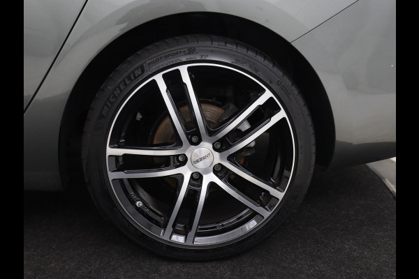 Opel Astra 1.6 CDTI Online Edition | Trekhaak | Carplay | Navigatie | Climate control | Comfortstoelen | 18'' | Parkeerhulp | Cruise control | Bluetooth