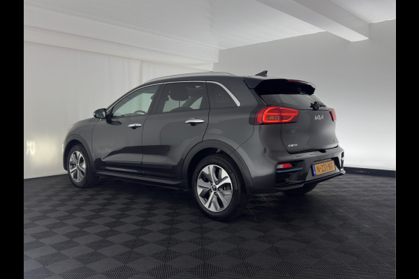 Kia e-Niro DynamicPlusLine 64 kWh (INCL-BTW) | 1/2 LEATHER | FULL-LED | SUNFOOF | NAVI-FULLMAP | KEYLESS | DIGI-COCKPIT | PRIVACY-GLASS | 17"ALU*