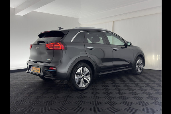 Kia e-Niro DynamicPlusLine 64 kWh (INCL-BTW) | 1/2 LEATHER | FULL-LED | SUNFOOF | NAVI-FULLMAP | KEYLESS | DIGI-COCKPIT | PRIVACY-GLASS | 17"ALU*