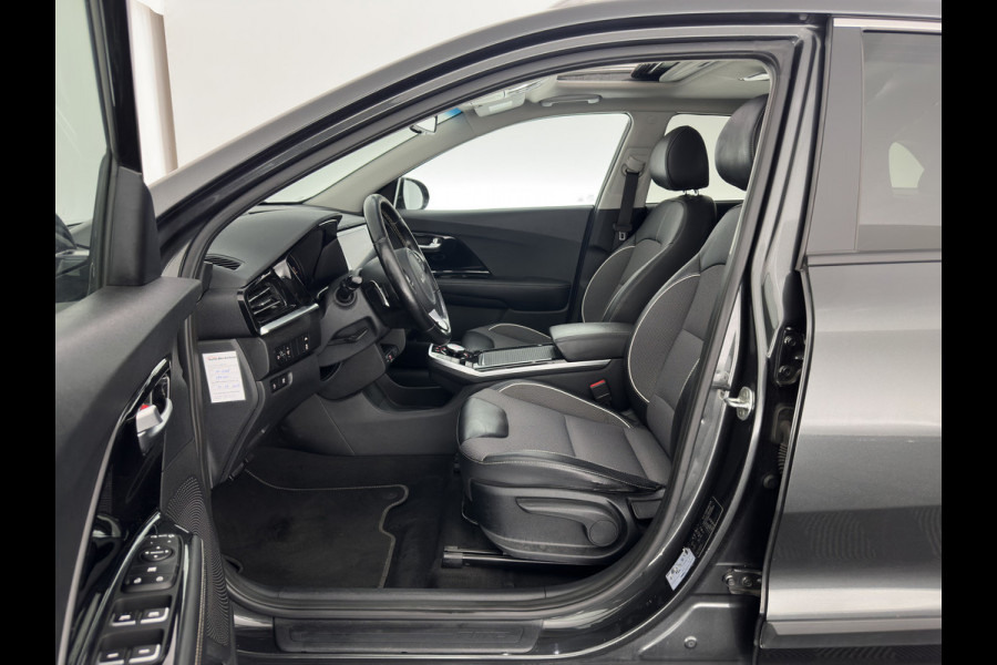 Kia e-Niro DynamicPlusLine 64 kWh (INCL-BTW) | 1/2 LEATHER | FULL-LED | SUNFOOF | NAVI-FULLMAP | KEYLESS | DIGI-COCKPIT | PRIVACY-GLASS | 17"ALU*