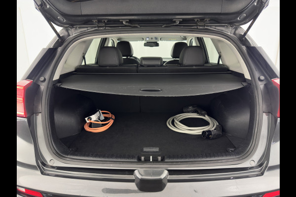 Kia e-Niro DynamicPlusLine 64 kWh (INCL-BTW) | 1/2 LEATHER | FULL-LED | SUNFOOF | NAVI-FULLMAP | KEYLESS | DIGI-COCKPIT | PRIVACY-GLASS | 17"ALU*