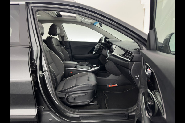 Kia e-Niro DynamicPlusLine 64 kWh (INCL-BTW) | 1/2 LEATHER | FULL-LED | SUNFOOF | NAVI-FULLMAP | KEYLESS | DIGI-COCKPIT | PRIVACY-GLASS | 17"ALU*