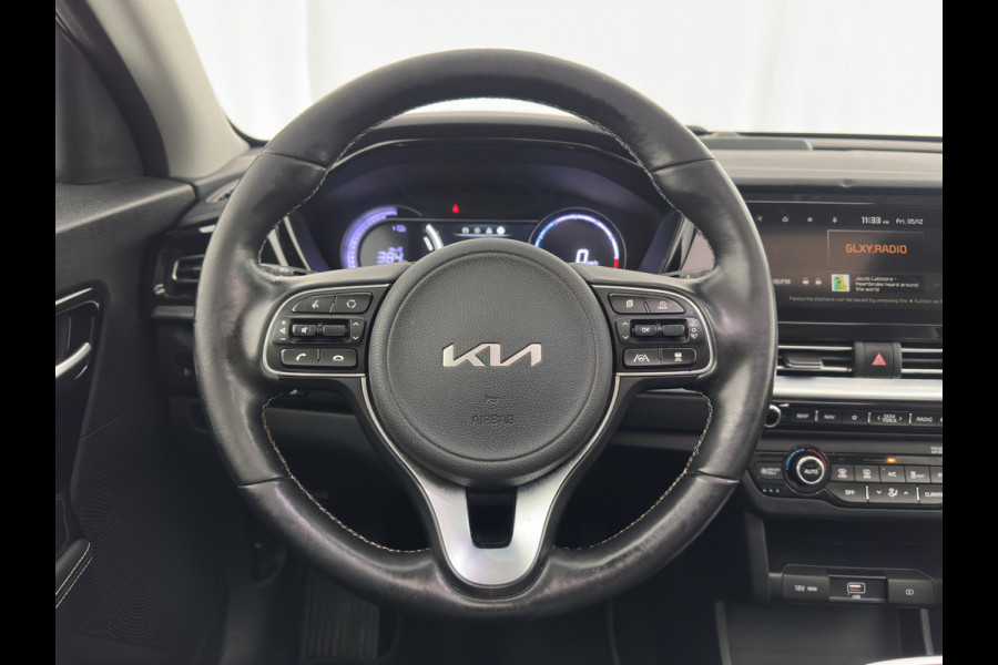 Kia e-Niro DynamicPlusLine 64 kWh (INCL-BTW) | 1/2 LEATHER | FULL-LED | SUNFOOF | NAVI-FULLMAP | KEYLESS | DIGI-COCKPIT | PRIVACY-GLASS | 17"ALU*