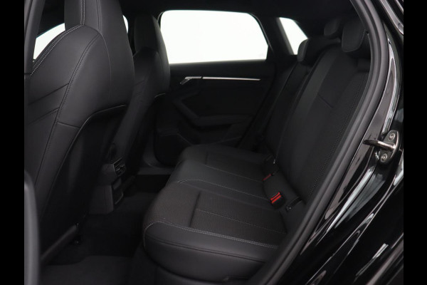 Audi A3 35 TFSI S edition | Carplay | Sportstoelen | Full LED | Navigatie | Half leder | Virtual Cockpit | Climate control | Parkeerhulp | Cruise control | Bluetooth | DAB | Sportstuur