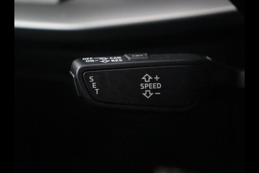 Audi A3 35 TFSI S edition | Carplay | Sportstoelen | Full LED | Navigatie | Half leder | Virtual Cockpit | Climate control | Parkeerhulp | Cruise control | Bluetooth | DAB | Sportstuur