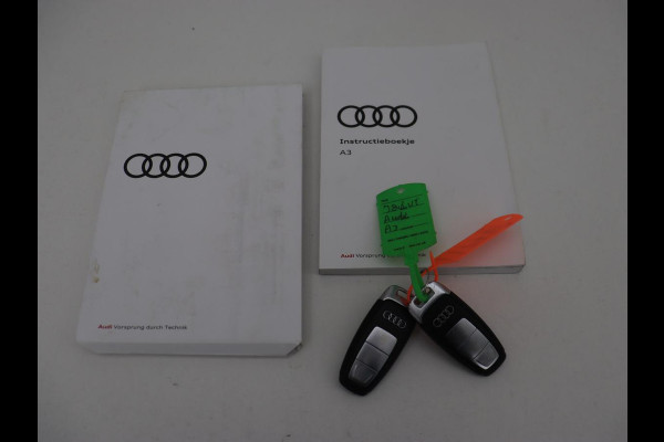 Audi A3 35 TFSI S edition | Carplay | Sportstoelen | Full LED | Navigatie | Half leder | Virtual Cockpit | Climate control | Parkeerhulp | Cruise control | Bluetooth | DAB | Sportstuur