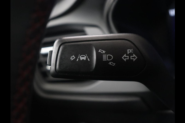 Ford Focus 1.5 EcoBoost ST Line X | Panoramadak | Half leder | Stoel & stuurverwarming | Adaptive cruise | Camera | Park Assist | Keyless | Navigatie | Dodehoek detectie | Full LED | Climate control