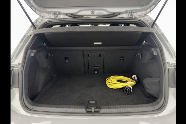 Volkswagen Golf 1.4 eHybrid GTE (INCL-BTW) *PANO | NAVI | CRUISE | VIRTUAL | 18 INCH ALU*