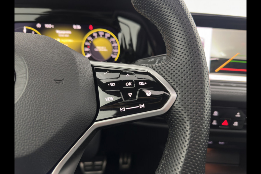 Volkswagen Golf 1.4 eHybrid GTE (INCL-BTW) *PANO | NAVI | CRUISE | VIRTUAL | 18 INCH ALU*